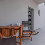 Apartment Pet Friendly In Pirovac